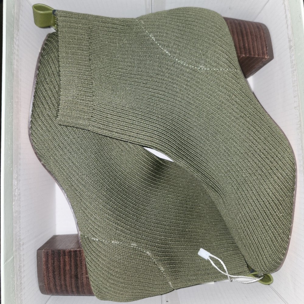 Sweater stretch Booties